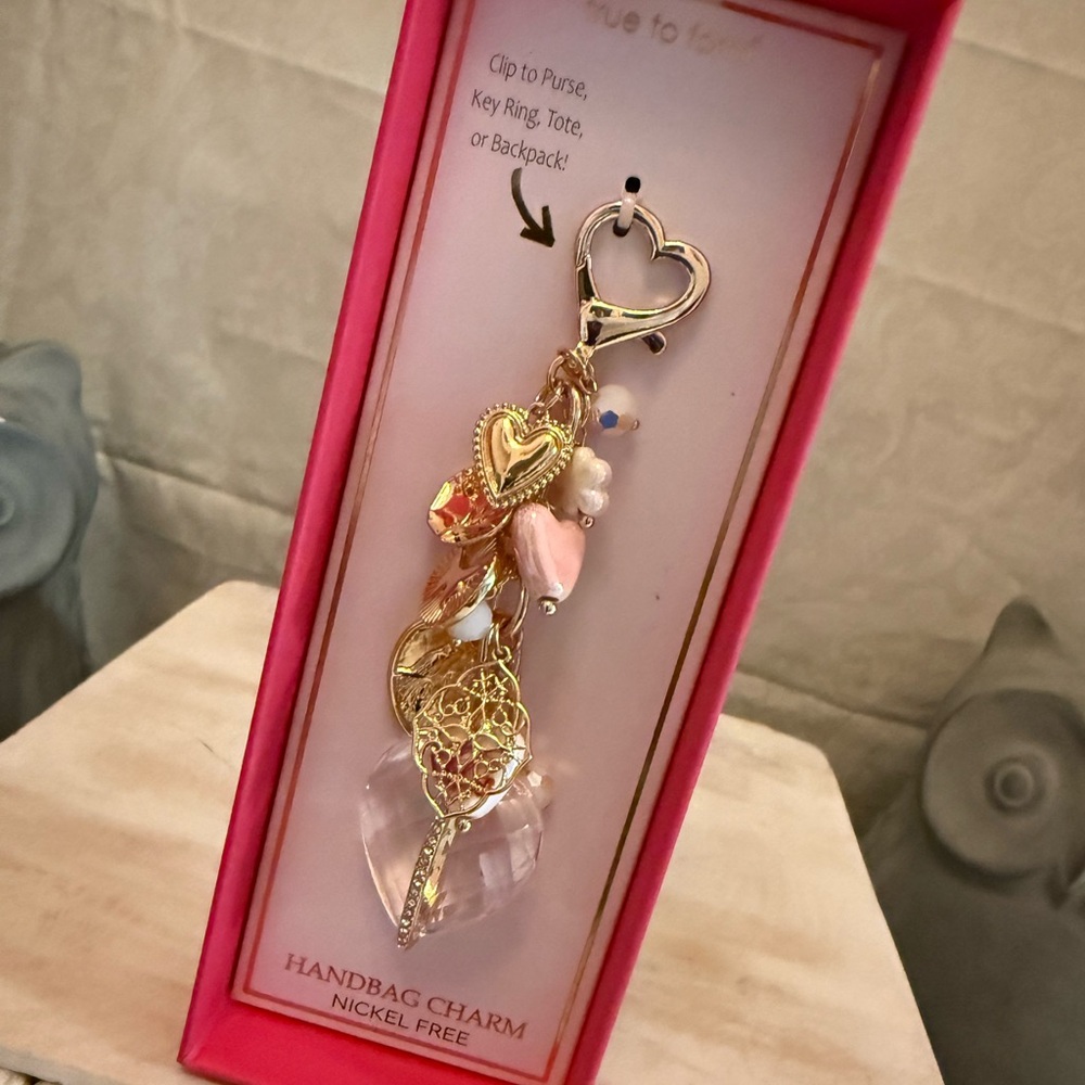 ⚡️True To Form Handbag Charm - Picture 2 of 3